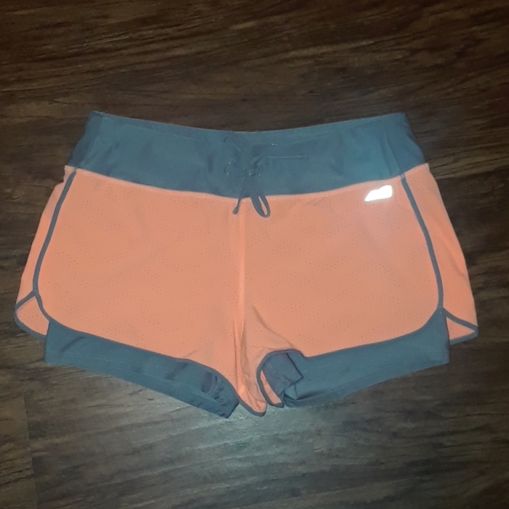 Avia working out shorts size L Women